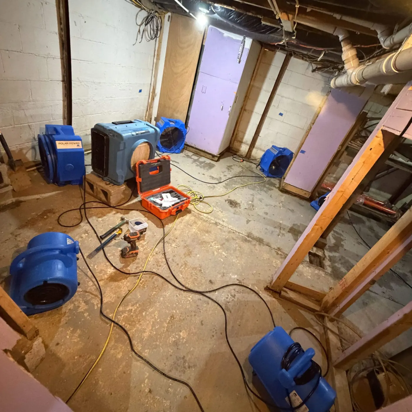 Structural drying after storm intrusion in Converse